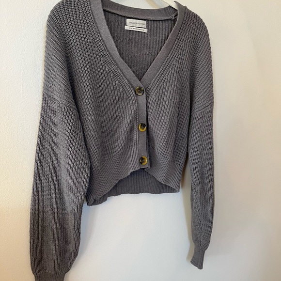 Urban Outfitters crop sweater - Picture 2 of 5